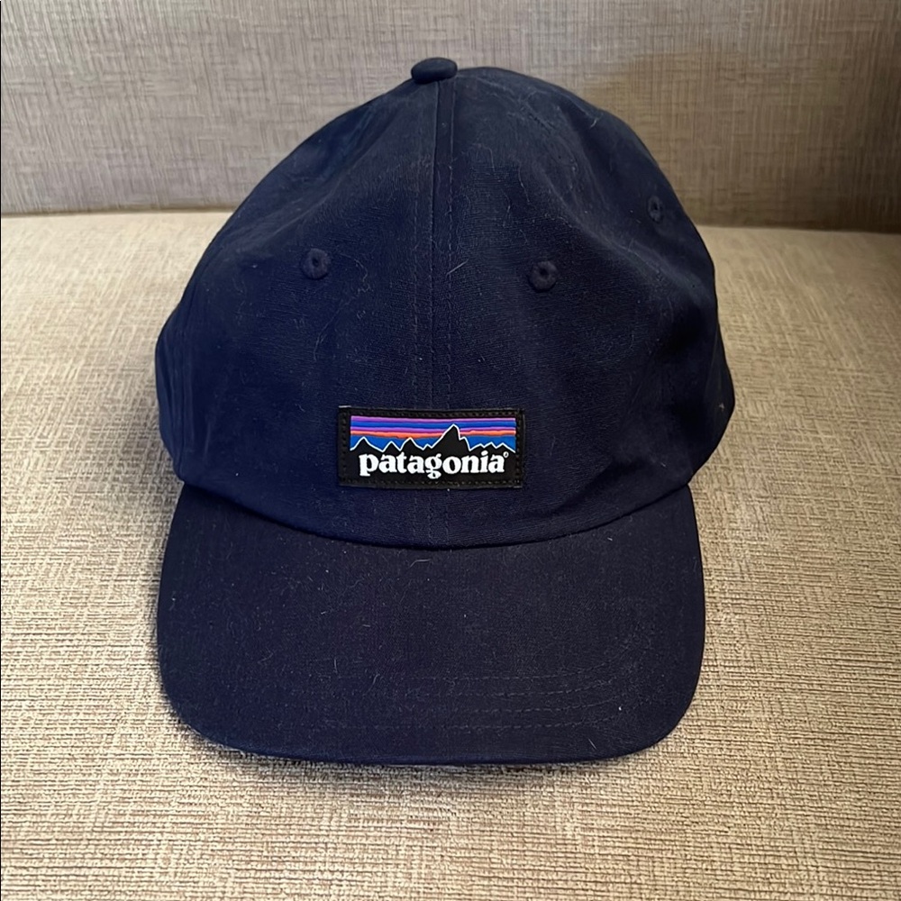 Patagonia P-6 Label Maclure Hat Classic Navy Blue Adjustable Cap
